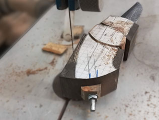 Knivbygning